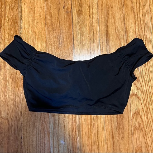 Victoria's Secret Black Off Shoulder Swim Crop Top Size S - Picture 3 of 3